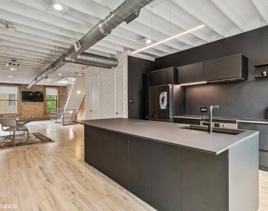 2156 W Hubbard Street - Photo Thumbnail 11
