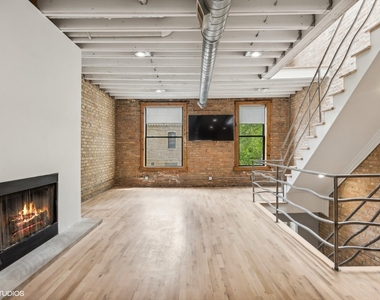 2156 W Hubbard Street - Photo Thumbnail 15
