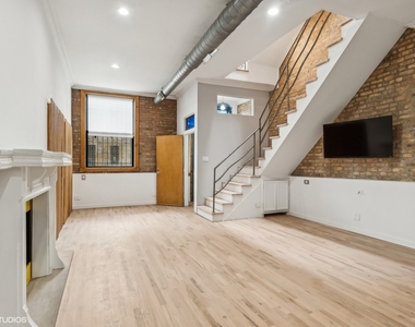2156 W Hubbard Street - Photo Thumbnail 17