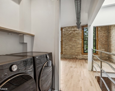 2156 W Hubbard Street - Photo Thumbnail 30