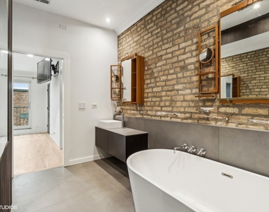 2156 W Hubbard Street - Photo Thumbnail 28