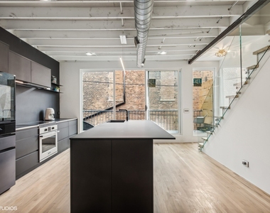 2156 W Hubbard Street - Photo Thumbnail 6