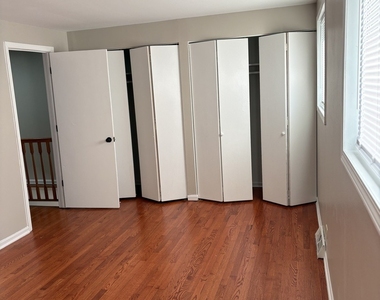 11545 S Loomis Street - Photo Thumbnail 8