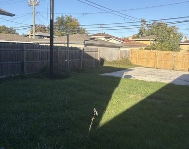 11545 S Loomis Street - Photo Thumbnail 10