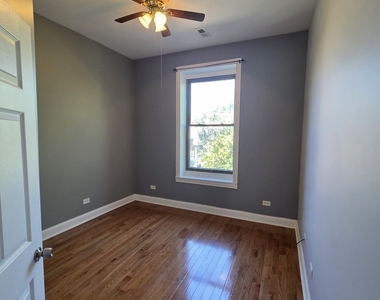 517 E 46th Place - Photo Thumbnail 9