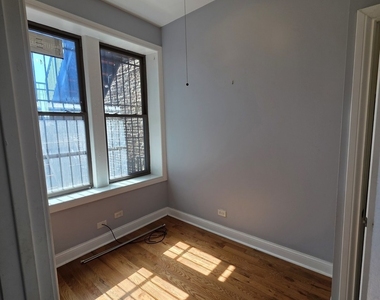 517 E 46th Place - Photo Thumbnail 18