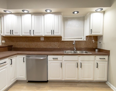 423 E 144th Street - Photo Thumbnail 7
