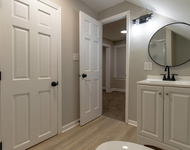 423 E 144th Street - Photo Thumbnail 17