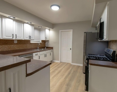 423 E 144th Street - Photo Thumbnail 5