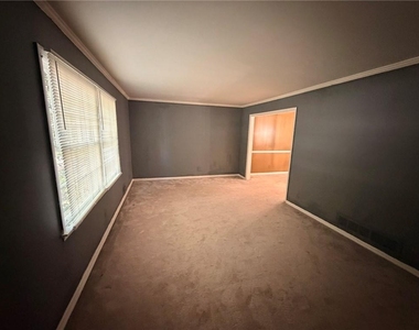 2878 Pine Valley Circle - Photo Thumbnail 7