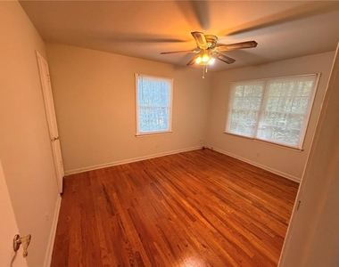 2878 Pine Valley Circle - Photo Thumbnail 14