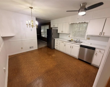2878 Pine Valley Circle - Photo Thumbnail 4