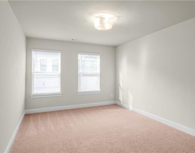 727 Stickley Oak Way - Photo Thumbnail 14