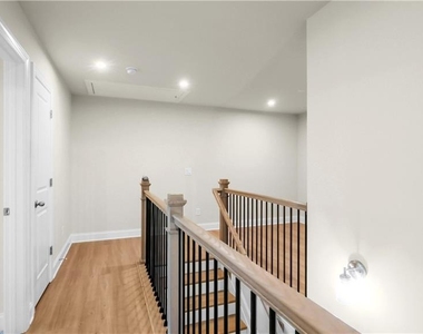 727 Stickley Oak Way - Photo Thumbnail 16