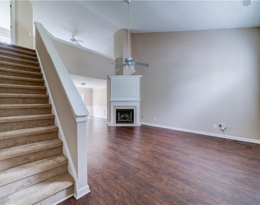 3171 Serenade Court - Photo Thumbnail 4