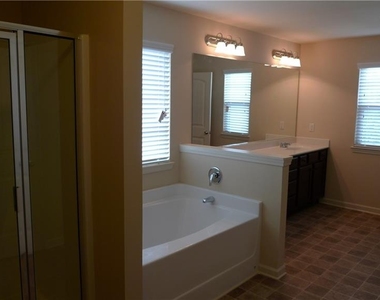 3487 Greyhawk Crossing - Photo Thumbnail 7