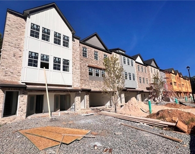 1335 Shree Drive - Photo Thumbnail 1