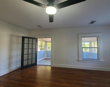 39 Howard Street Ne - Photo Thumbnail 5