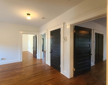 39 Howard Street Ne - Photo Thumbnail 11