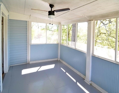 39 Howard Street Ne - Photo Thumbnail 23