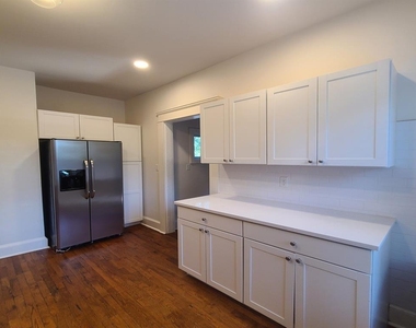 39 Howard Street Ne - Photo Thumbnail 9