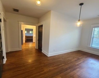 39 Howard Street Ne - Photo Thumbnail 13
