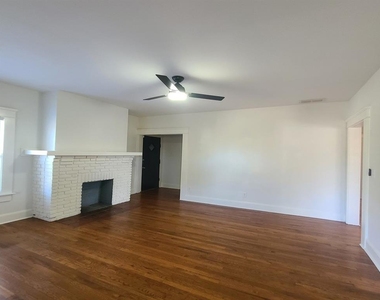 39 Howard Street Ne - Photo Thumbnail 2