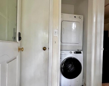 31 28th Street Nw - Photo Thumbnail 13