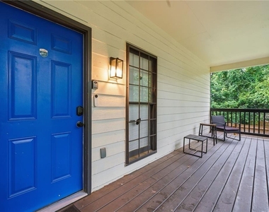 1806 Charleston Avenue Se - Photo Thumbnail 4