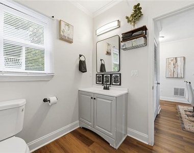 1806 Charleston Avenue Se - Photo Thumbnail 16