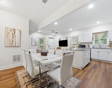 1806 Charleston Avenue Se - Photo Thumbnail 13