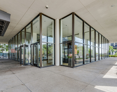360 E Randolph Street - Photo Thumbnail 1