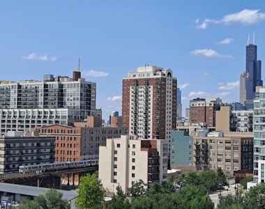360 E Randolph Street - Photo Thumbnail 35