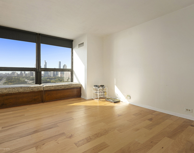 360 E Randolph Street - Photo Thumbnail 23
