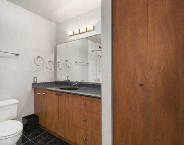 360 E Randolph Street - Photo Thumbnail 27