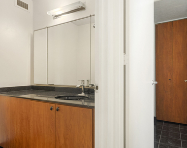 360 E Randolph Street - Photo Thumbnail 33