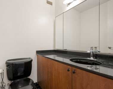 360 E Randolph Street - Photo Thumbnail 32