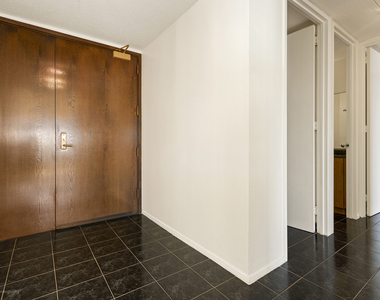 360 E Randolph Street - Photo Thumbnail 31