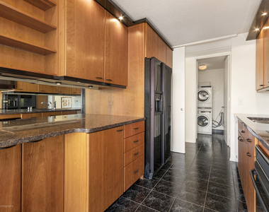 360 E Randolph Street - Photo Thumbnail 18