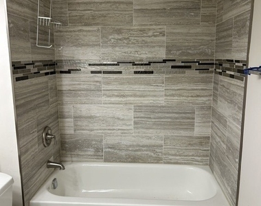 511 Aurora Avenue - Photo Thumbnail 15