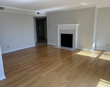 511 Aurora Avenue - Photo Thumbnail 2