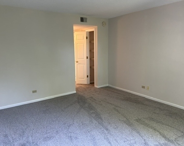 511 Aurora Avenue - Photo Thumbnail 8