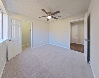 11210 Camphorwood Drive - Photo Thumbnail 20