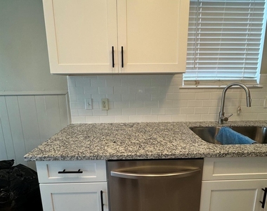 10734 Braewick Drive - Photo Thumbnail 5