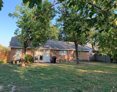 10734 Braewick Drive - Photo Thumbnail 14