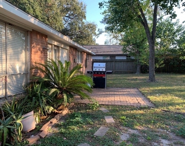 10734 Braewick Drive - Photo Thumbnail 15