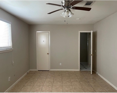 10734 Braewick Drive - Photo Thumbnail 8