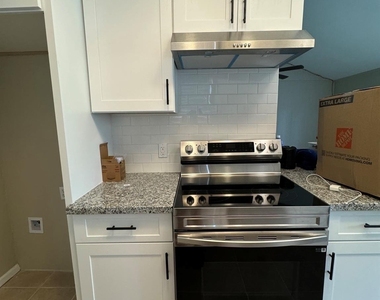 10734 Braewick Drive - Photo Thumbnail 7