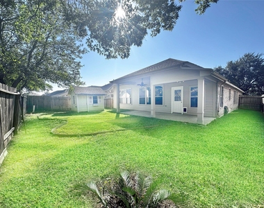 3307 Raintree Village Drive - Photo Thumbnail 26