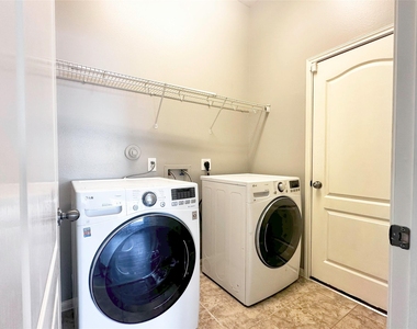 3307 Raintree Village Drive - Photo Thumbnail 13